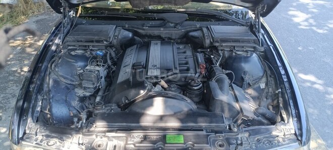 BMW 525-6