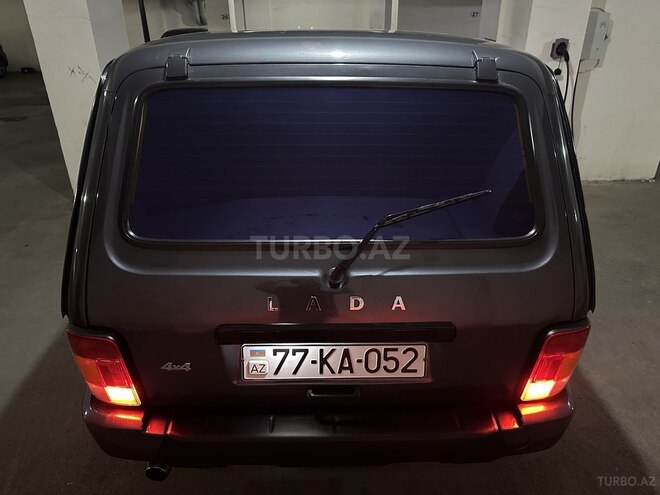 LADA (VAZ) Niva-8