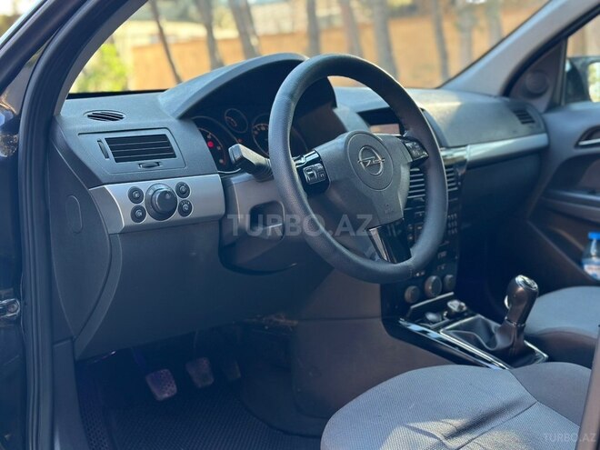 Opel Astra-13