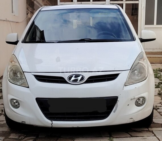 Hyundai i20-1