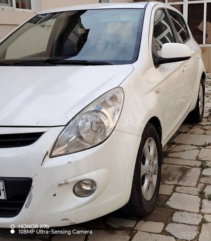 Hyundai i20-4