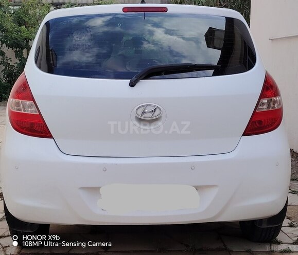 Hyundai i20-2