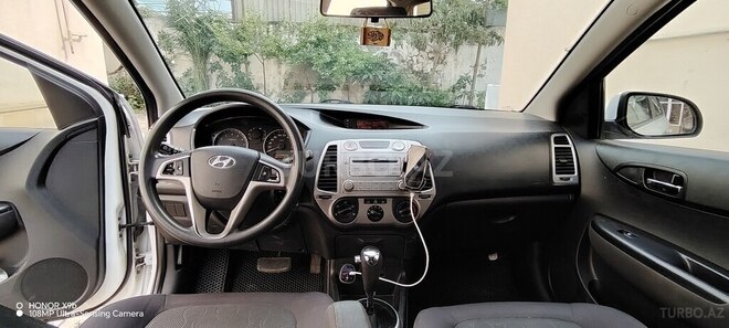 Hyundai i20-9