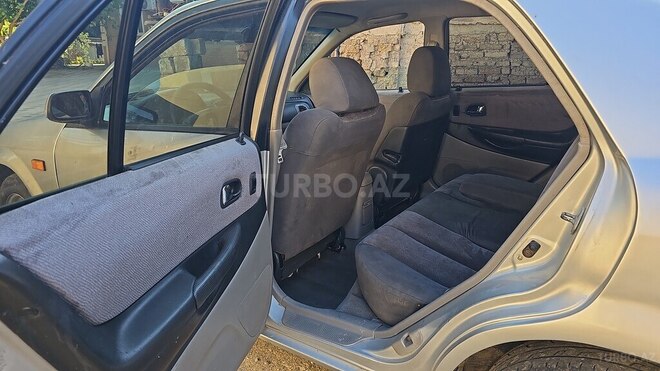 Mazda 323-4
