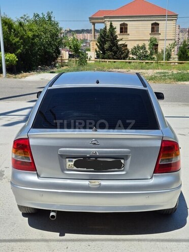 Opel Astra-2