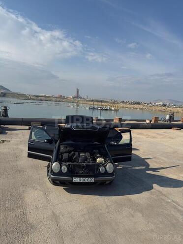 Mercedes E 280-14