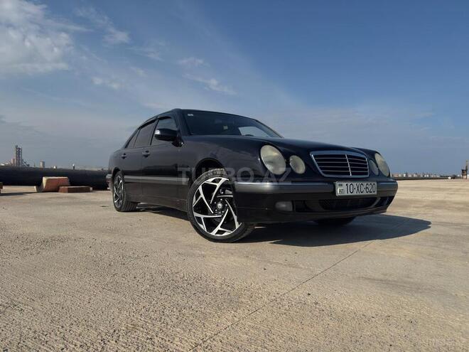 Mercedes E 280-3