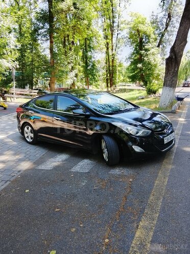 Hyundai Avante-12