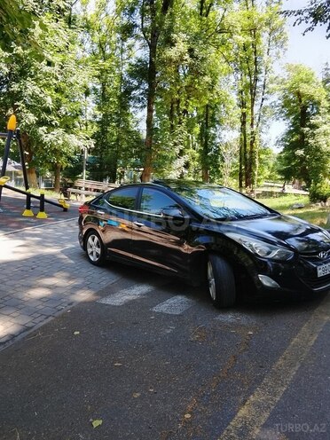 Hyundai Avante-11