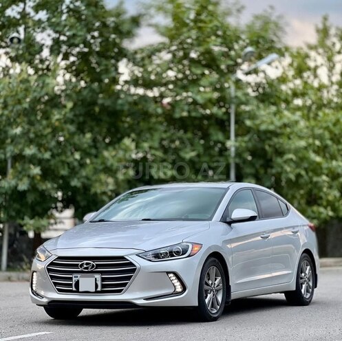 Hyundai Elantra-1