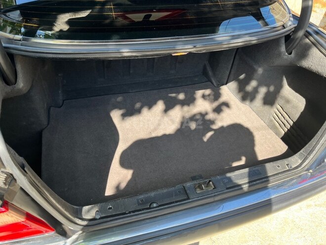 Mercedes E 230-8