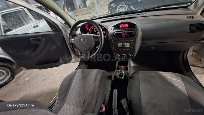 Opel Combo-8