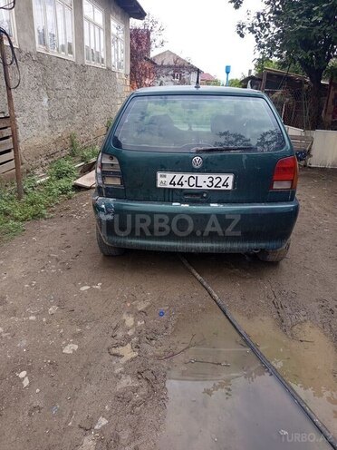 Volkswagen Polo-3