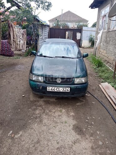 Volkswagen Polo-2