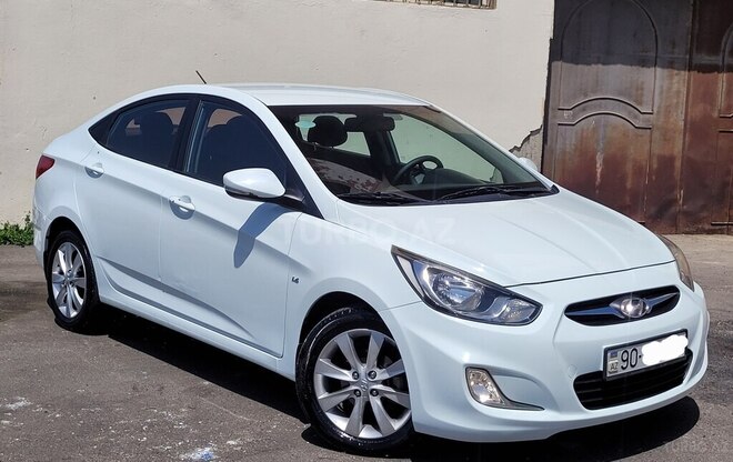 Hyundai Accent-3