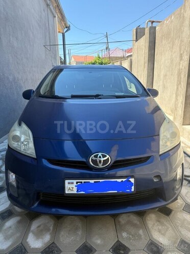 Toyota Prius-1