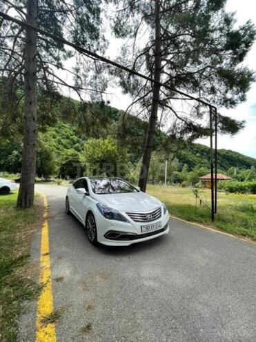 Hyundai Grandeur-2