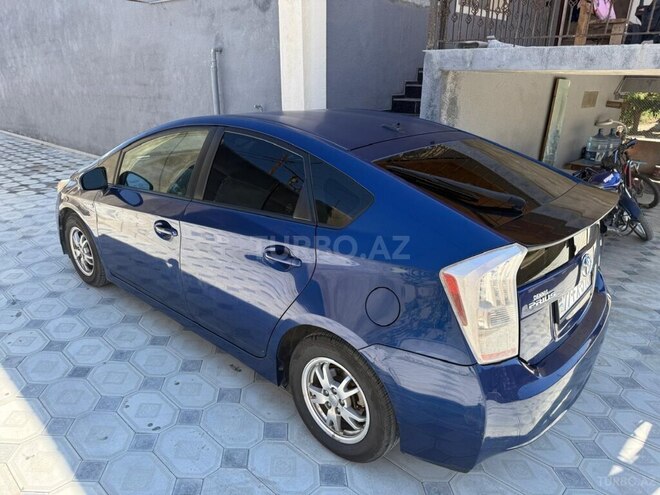 Toyota Prius-9