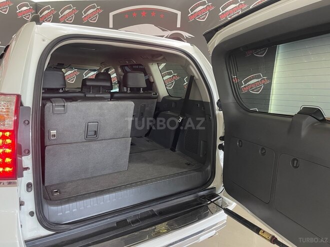 Toyota Land Cruiser Prado-12