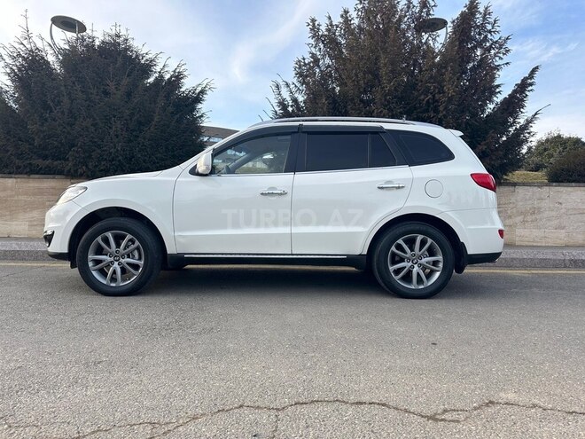 Hyundai Santa Fe-2