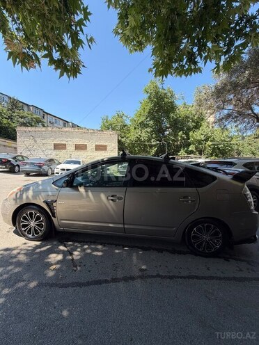 Toyota Prius-6