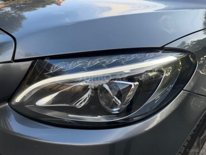 Mercedes C 220 d-15