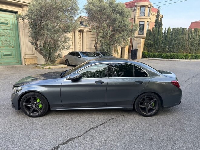 Mercedes C 220 d-4
