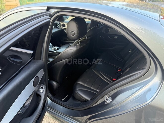 Mercedes C 220 d-11