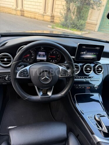 Mercedes C 220 d-6