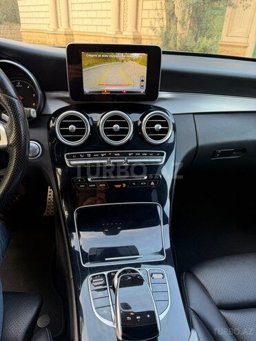 Mercedes C 220 d-9