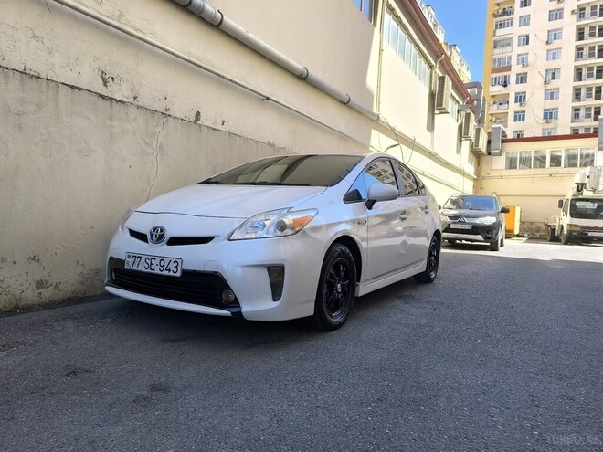 Toyota Prius-1