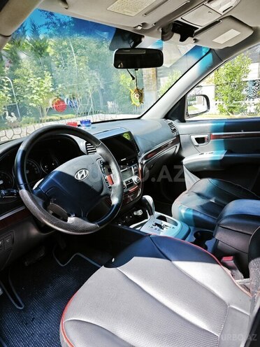 Hyundai Santa Fe-6