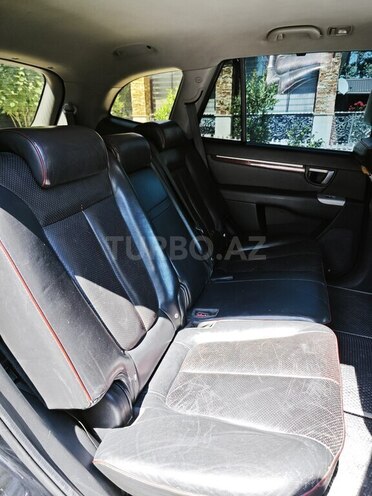 Hyundai Santa Fe-13