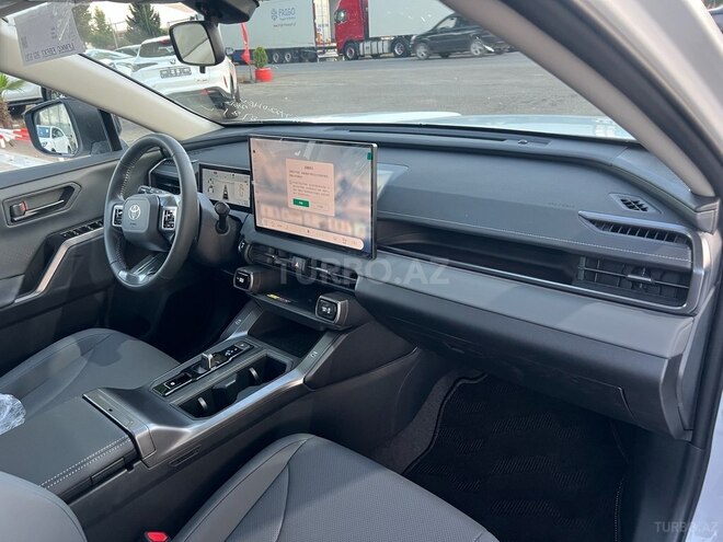 Toyota RAV4-17