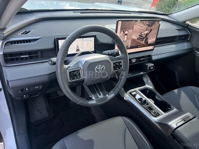 Toyota RAV4-9