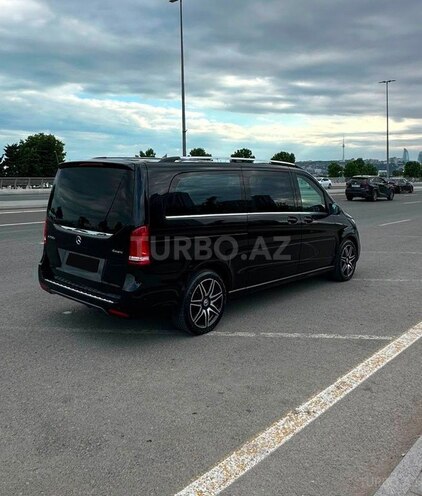 Mercedes V 250-4
