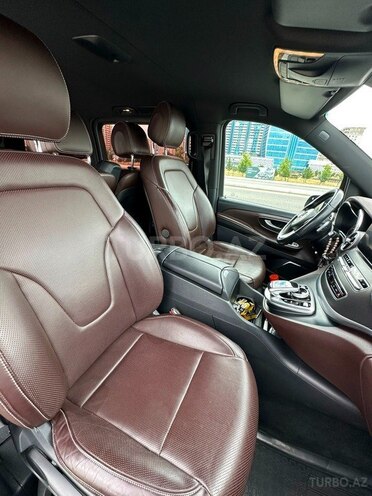 Mercedes V 250-11