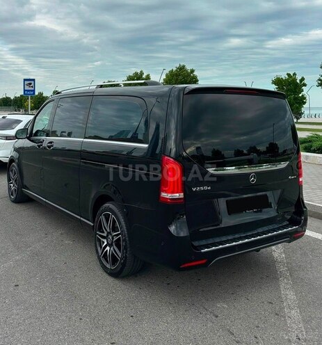 Mercedes V 250-8