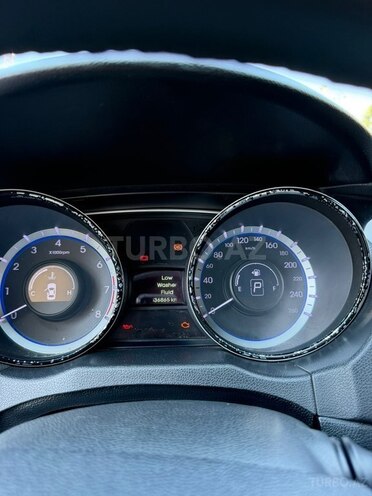 Hyundai Sonata-7