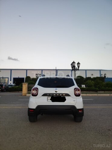 Renault Duster-6