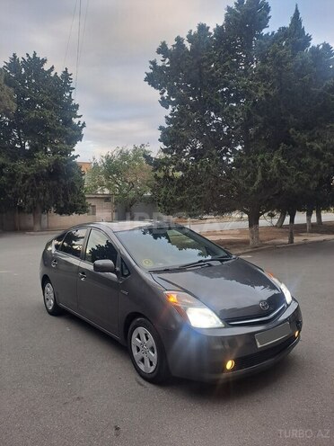 Toyota Prius-1