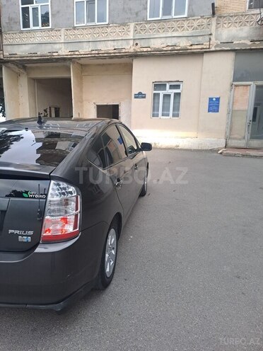 Toyota Prius-6