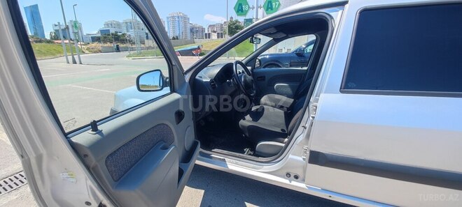 Dacia Logan-8