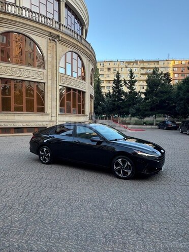 Hyundai Elantra-7
