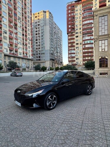 Hyundai Elantra-6