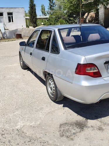 Daewoo Nexia-10