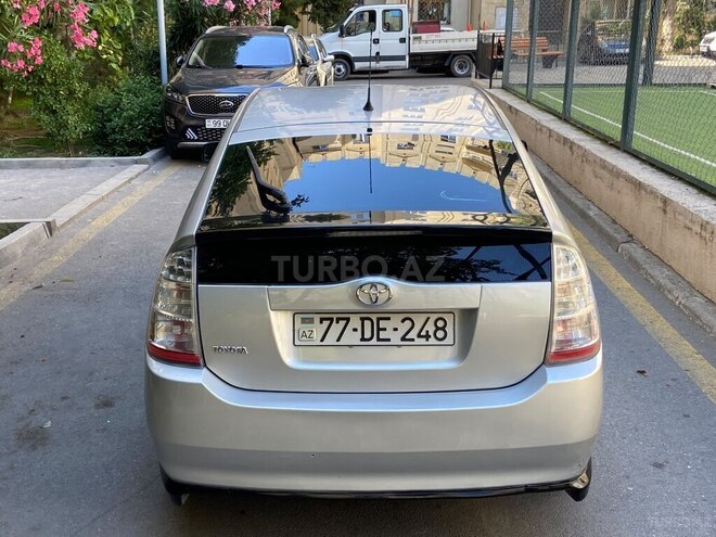 Toyota Prius-11