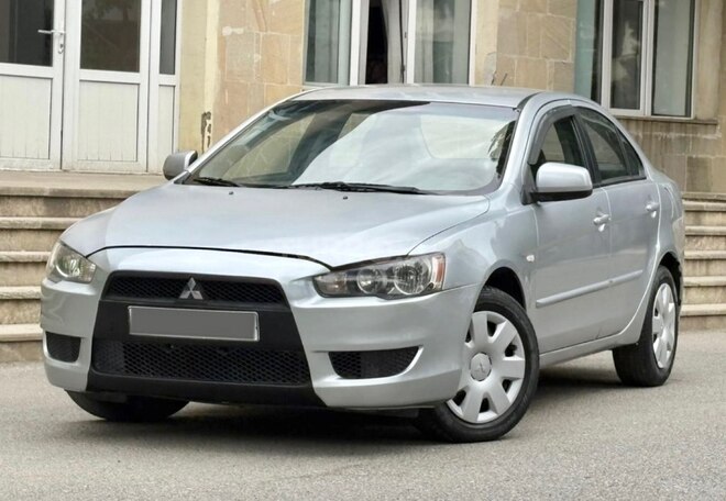 Mitsubishi Lancer-3