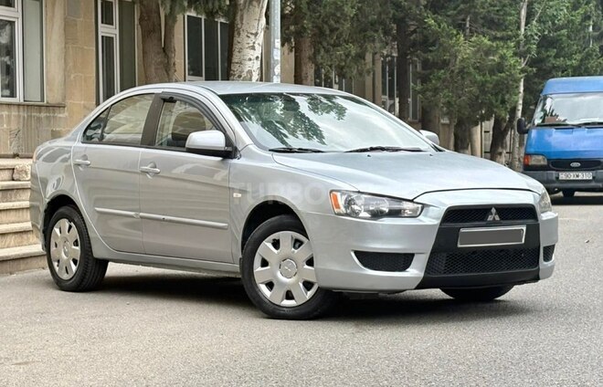 Mitsubishi Lancer-6