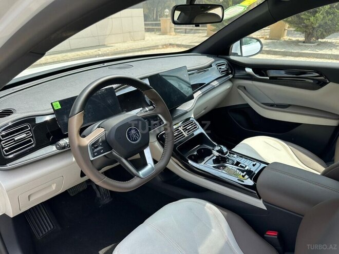 BYD Qin Plus-8